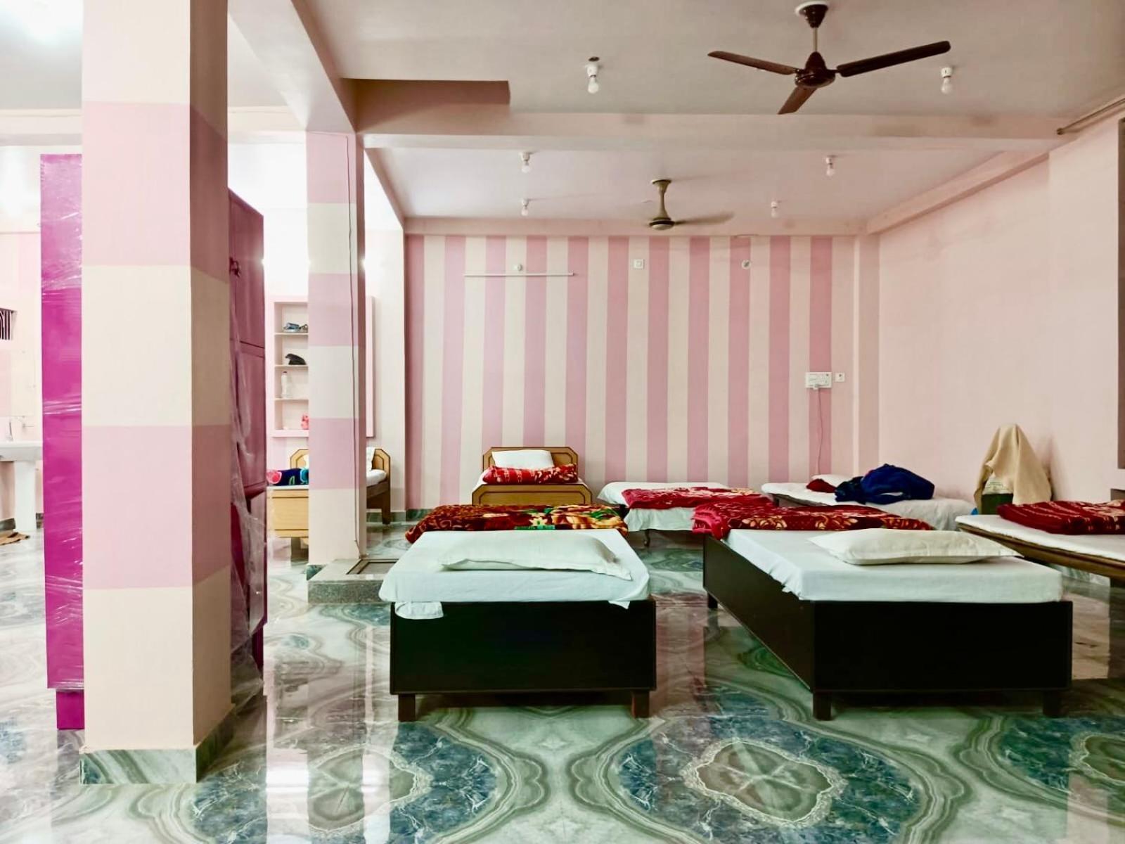 Trilok Residency - Dashashwamedh Βαρανάσι Εξωτερικό φωτογραφία
