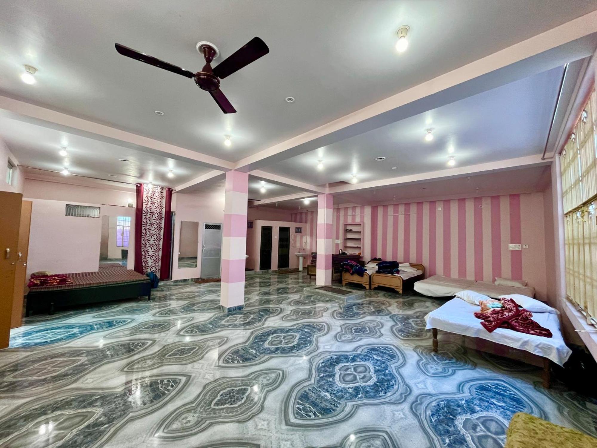 Trilok Residency - Dashashwamedh Βαρανάσι Εξωτερικό φωτογραφία